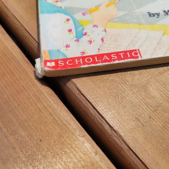 Little Apple Vintage Scholastic Books Bundle of 3 - Picture 9 of 16